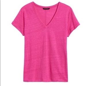 Banana Republic Linen V neck tee S